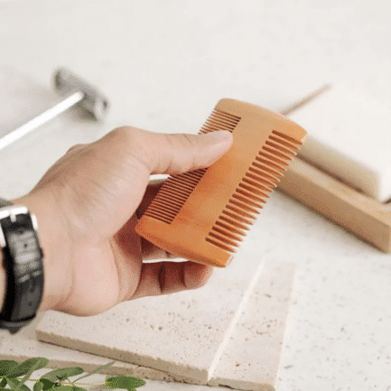 cepillo de barba doble de madera