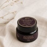 Contorno de Ojos 30g - Botánica Magica
